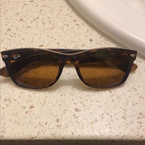 ORIGINAL WAYFARER CLASSIC RAY BAN SUNGLASSES